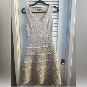 Nine West’s Tweed Like Cream Tiered A-Lined Dress/Metallic Accents Size 4